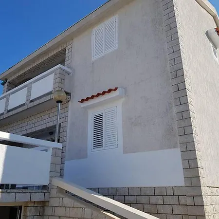 Mim Appartement Pag Town